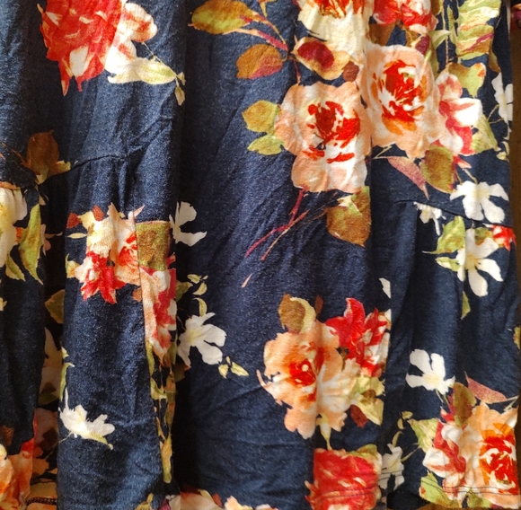 Sweet Claire Shirt Size Small - Picture 2 of 5